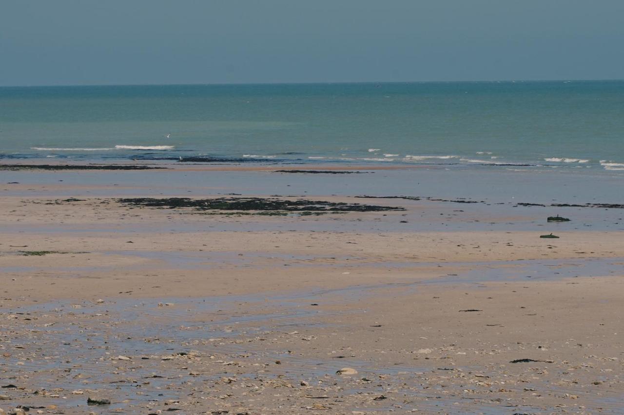 Good Luc 150 M De La Mer Centre Ville Parking Gratuit Luc-sur-Mer ภายนอก รูปภาพ